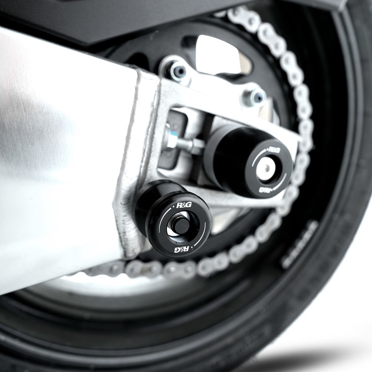Cotton Reels M6 for Aprilia RSVs+Falcos, V4 Tuono, Norton Commando 961 Sport '15- BLACK