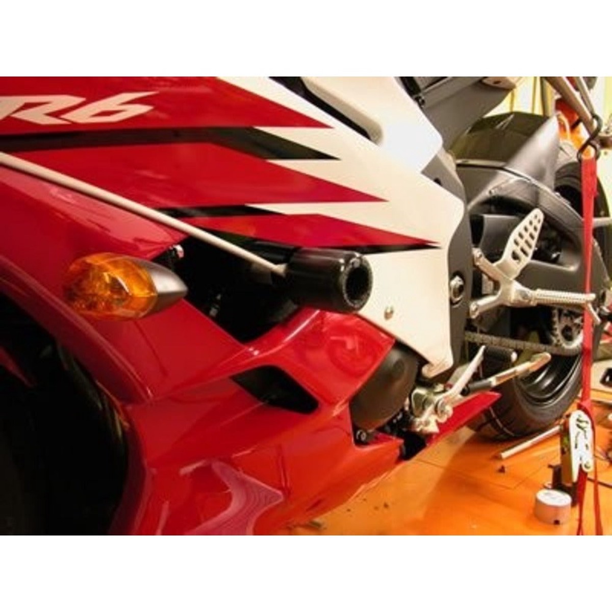 Crash Protectors Yamaha YZF-R6 '06- BLACK