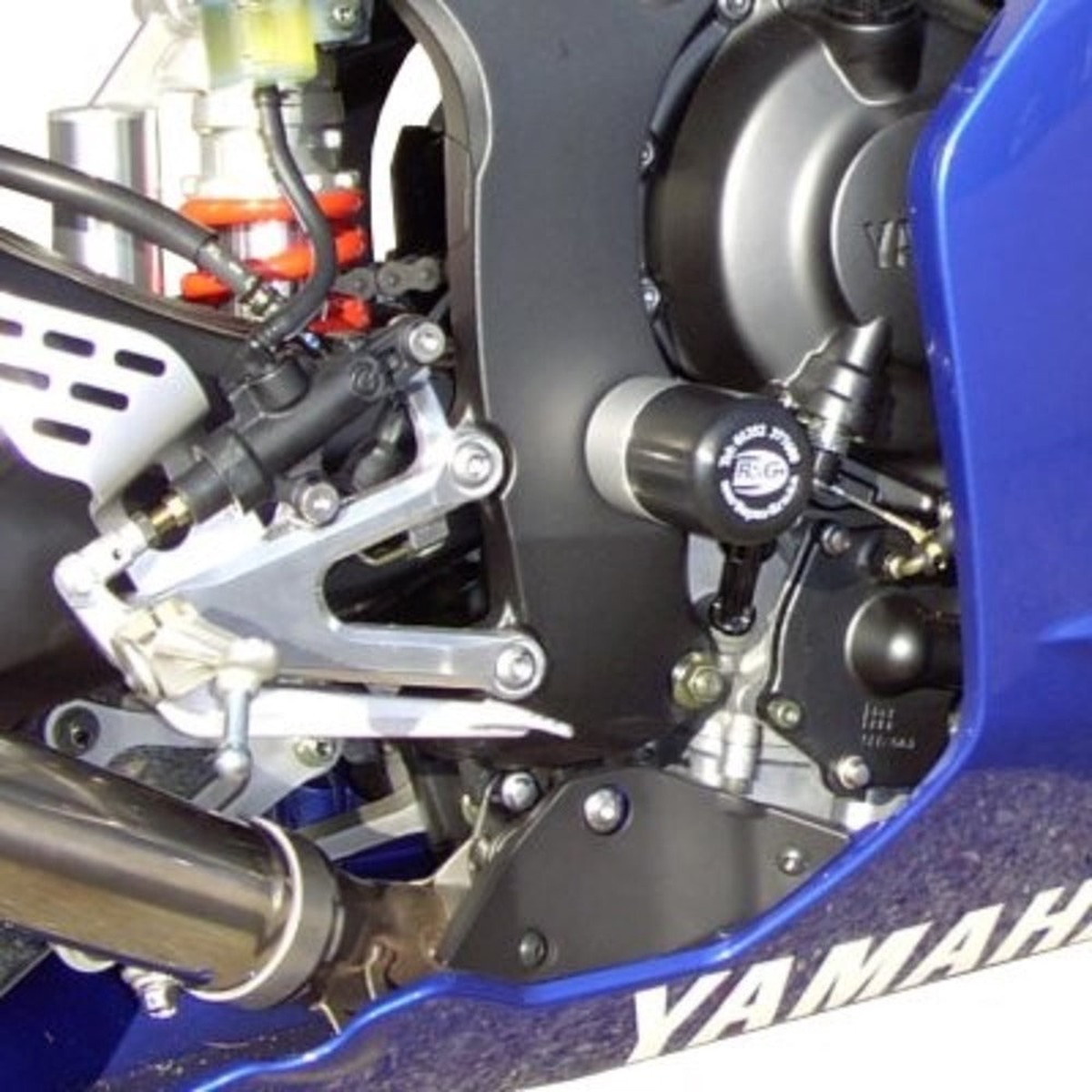 Crash Protectors Yam YZF-R6 lowers '03-'05 (swingarm pivot) BLACK